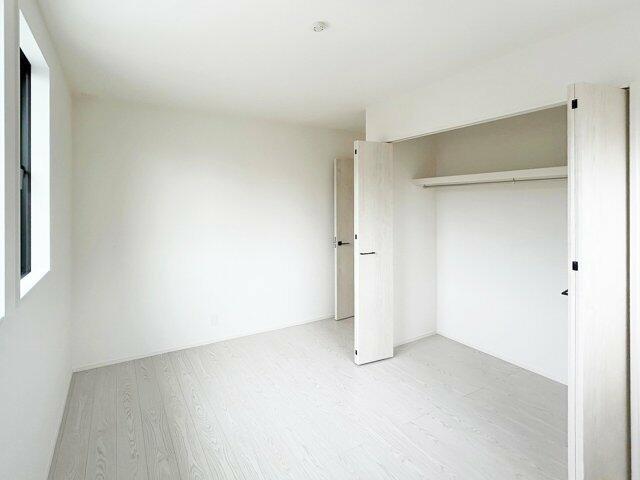 物件画像 中間市 扇ヶ浦４丁目 (東中間駅) 2階建 4LDK