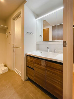 ※写真は同タイプ住戸です。