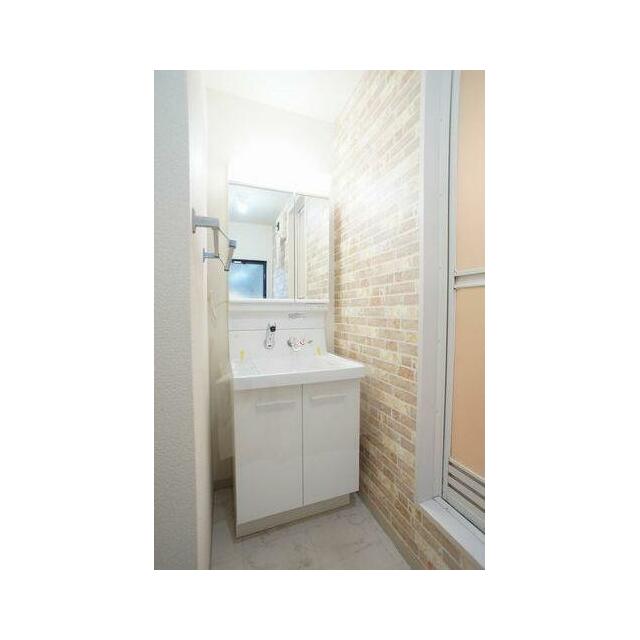 洗面所　洗髪洗面化粧台を設置