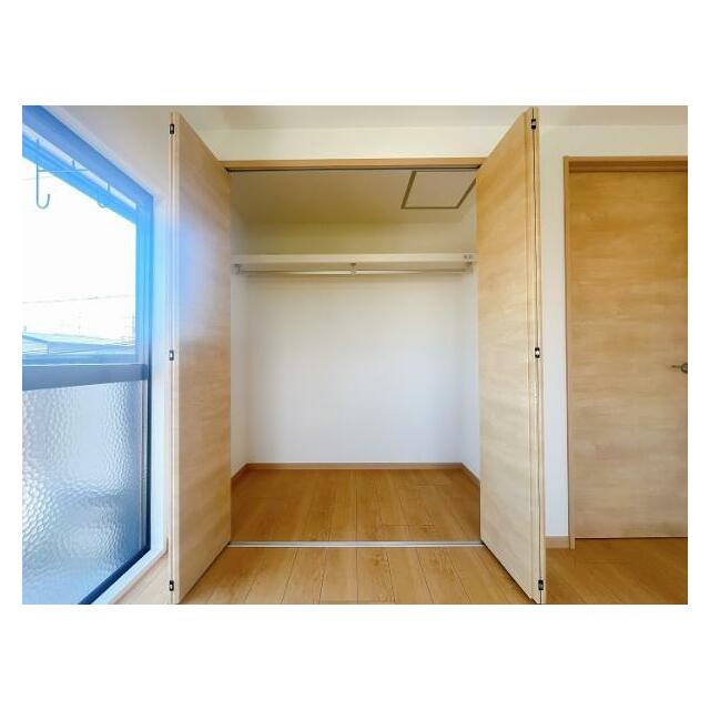 洋室2クローゼット
