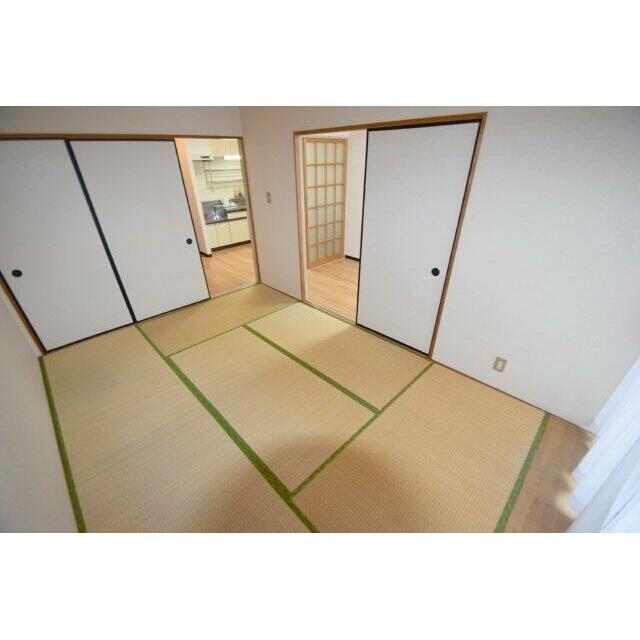 6帖あります(o^―^o) 前回募集時の写真です