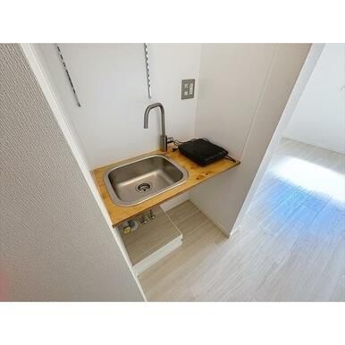 ＩＨ電気コンロ付きのキッチンです