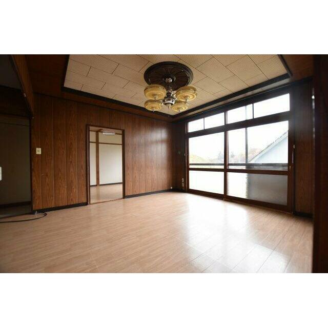 18帖の広々リビングで使い勝手良好