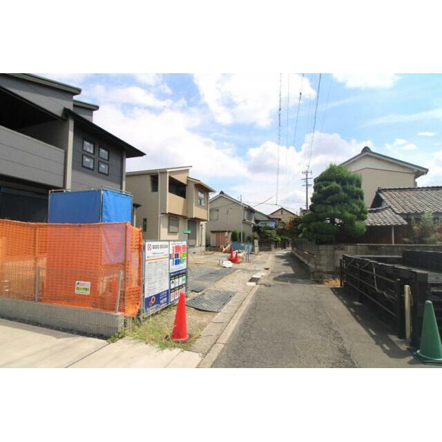 8月30日撮影 南側道路（西→東）