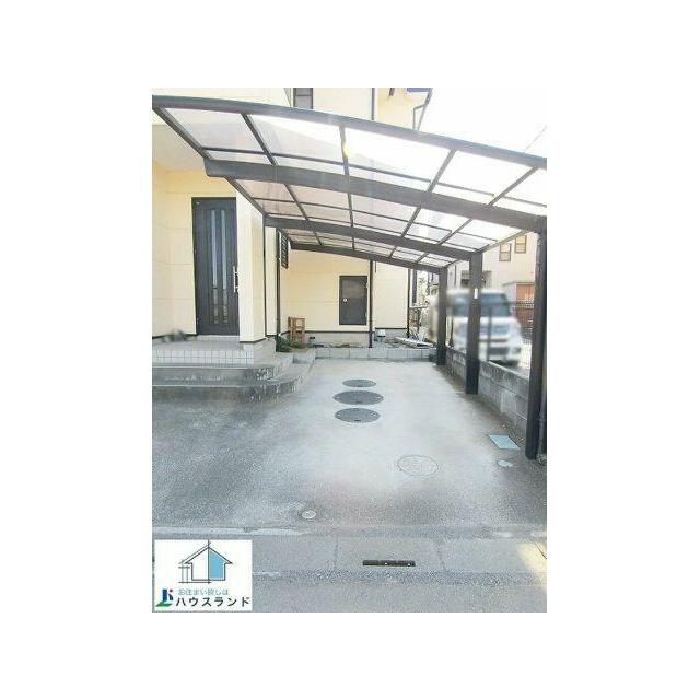 駐車スペース1台分有り！