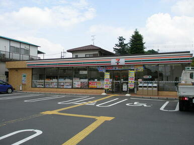 セブンイレブン春日部備後西店