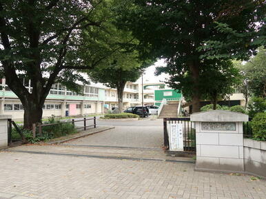 所沢市立伸栄小学校