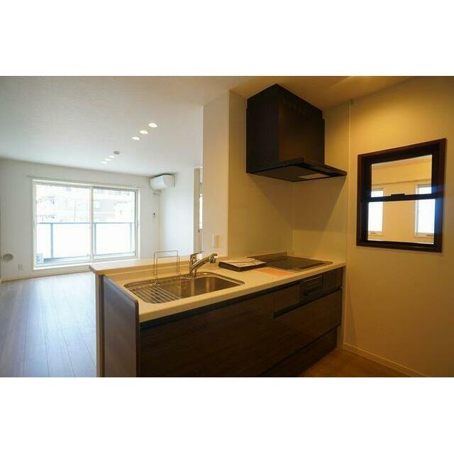 【１４．３帖ＬＤＫ】エアコン付きＬＤＫ　２口ＩＨ＋ラジエントヒーター＋グリル付きキッチンを採用した…