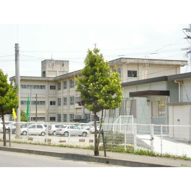 大坪小学校まで1,600ｍ