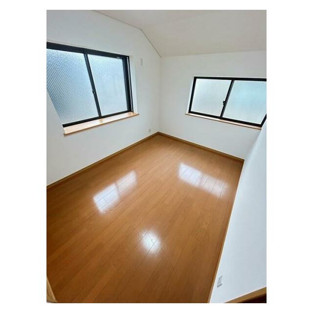 西側洋室約6帖　別アングル