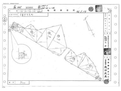 法務局備付の測量図となります。対象地は、２４です。