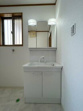 シャワー付洗面台