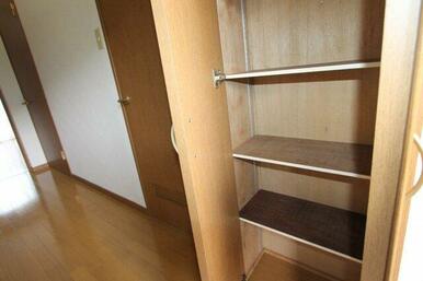 シューズボックス