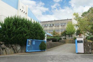 貝塚市立第四中学校