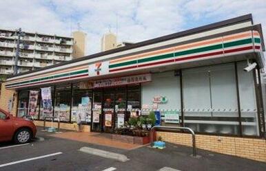 セブンイレブン 川崎久末北店