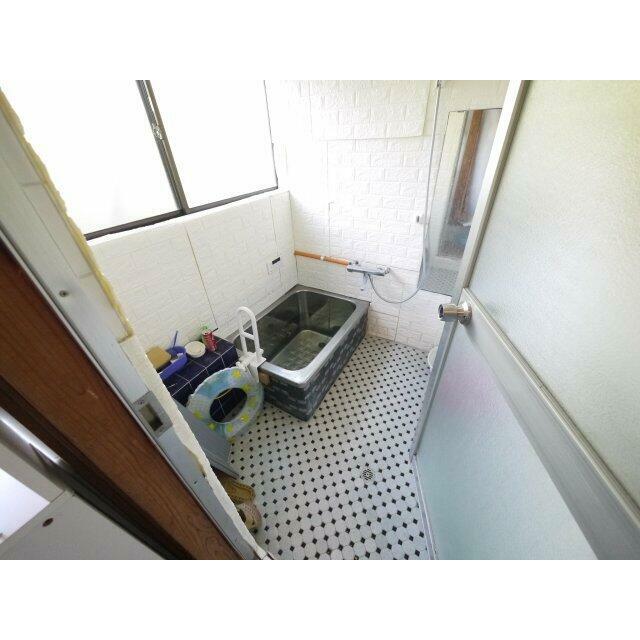 内装リフォーム済み令和2年10月システムキッチン 敷地約232坪 ５LDK平家+車庫