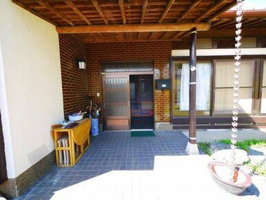 内装リフォーム済み令和2年10月システムキッチン 敷地約232坪 ５LDK平家+車庫