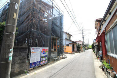 4月19日撮影 東側道路（北→南）