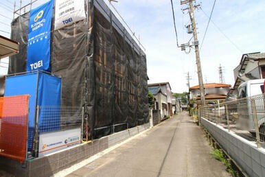 4月19日撮影 東側道路（南→北）