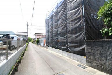 4月19日撮影 東側道路（北→南）