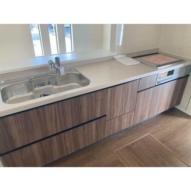 フラットなプレートで掃除が楽ちんなIHクッキングヒーター（3号棟）