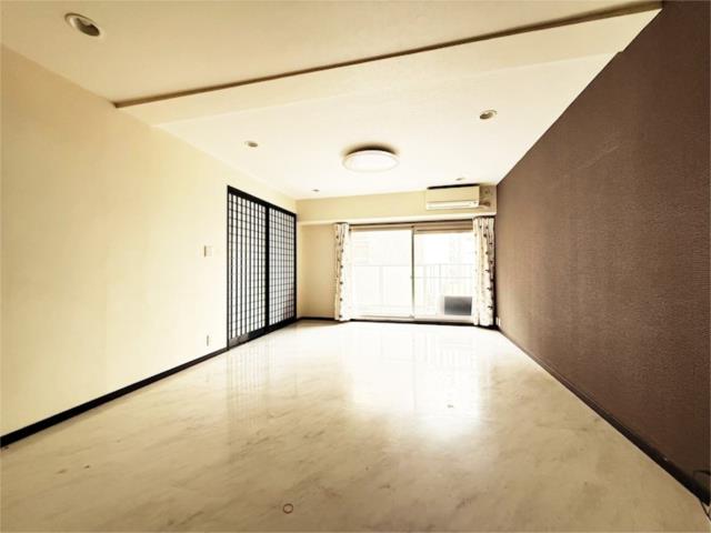 日商岩井栄ハイツ 6階 2LDKの写真