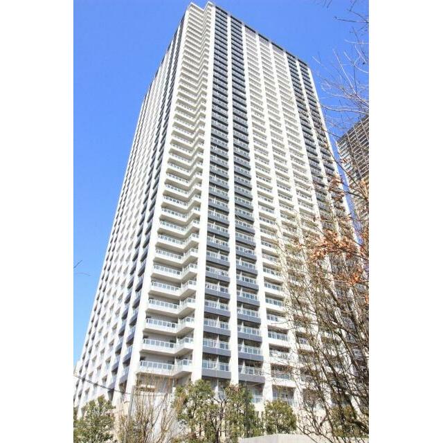 42階建てタワーマンション。
