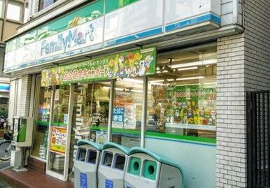 ファミリーマート横浜鶴屋町店