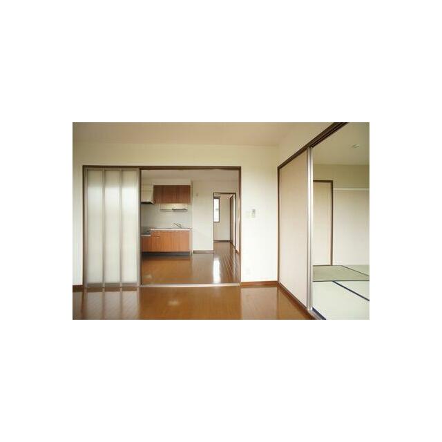 ☆リビング～ＤＫ・和室☆ＤＫとリビングはスライディングスクリーンで仕切れます☆