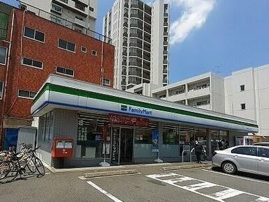 ファミリーマート