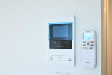 モニター付インターフォン