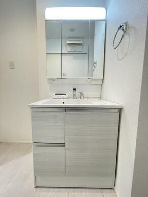 水が流れやすく汚れがたまりにくい設計でお手入れもらくらくです！