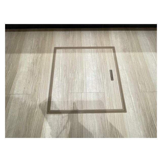 お漬物を漬けたり鍋などの季節物もしまっておける便利な床下収納！