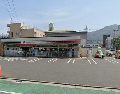 セブンイレブン小倉片野店