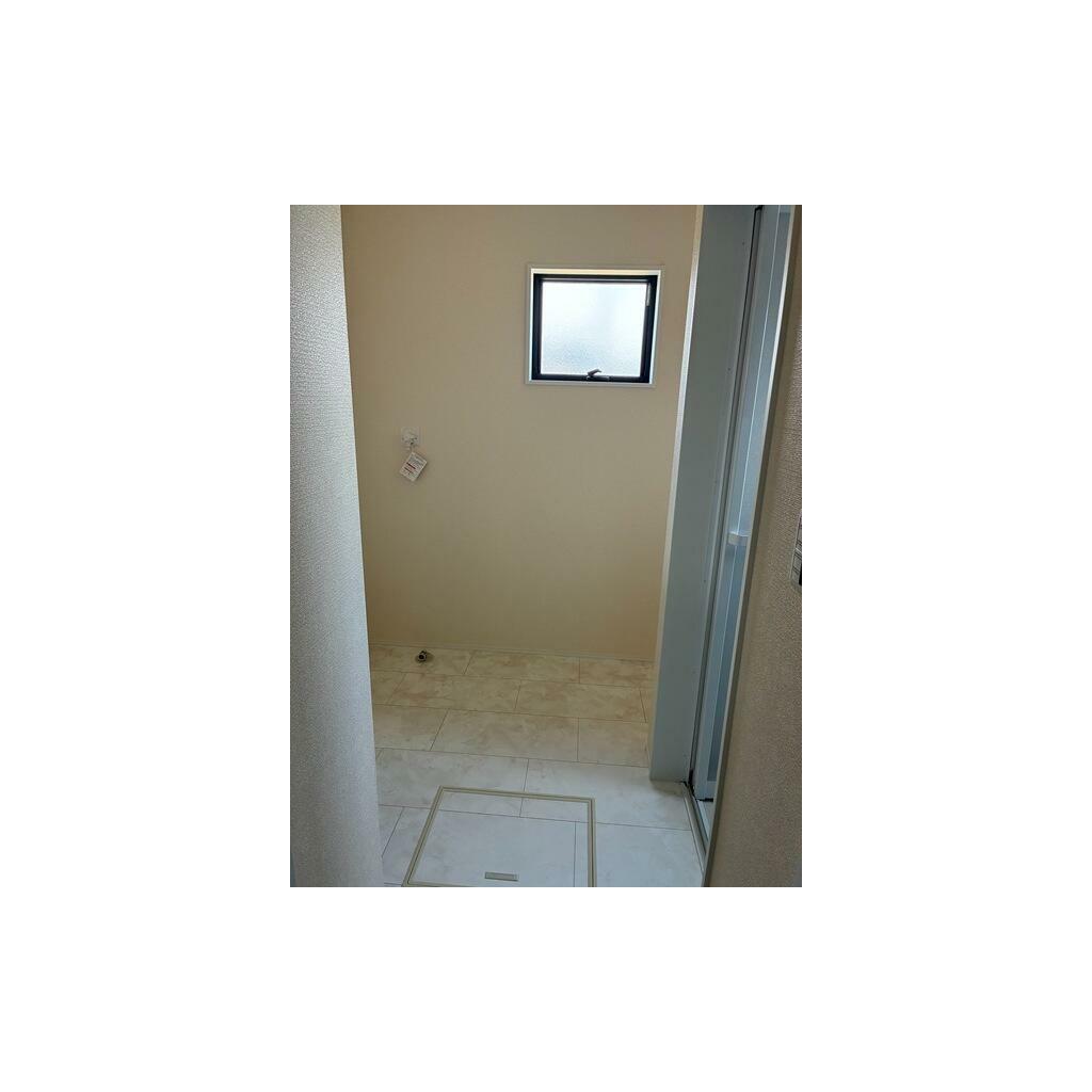 Casa 5LDK em Konan — foto 2 de 8