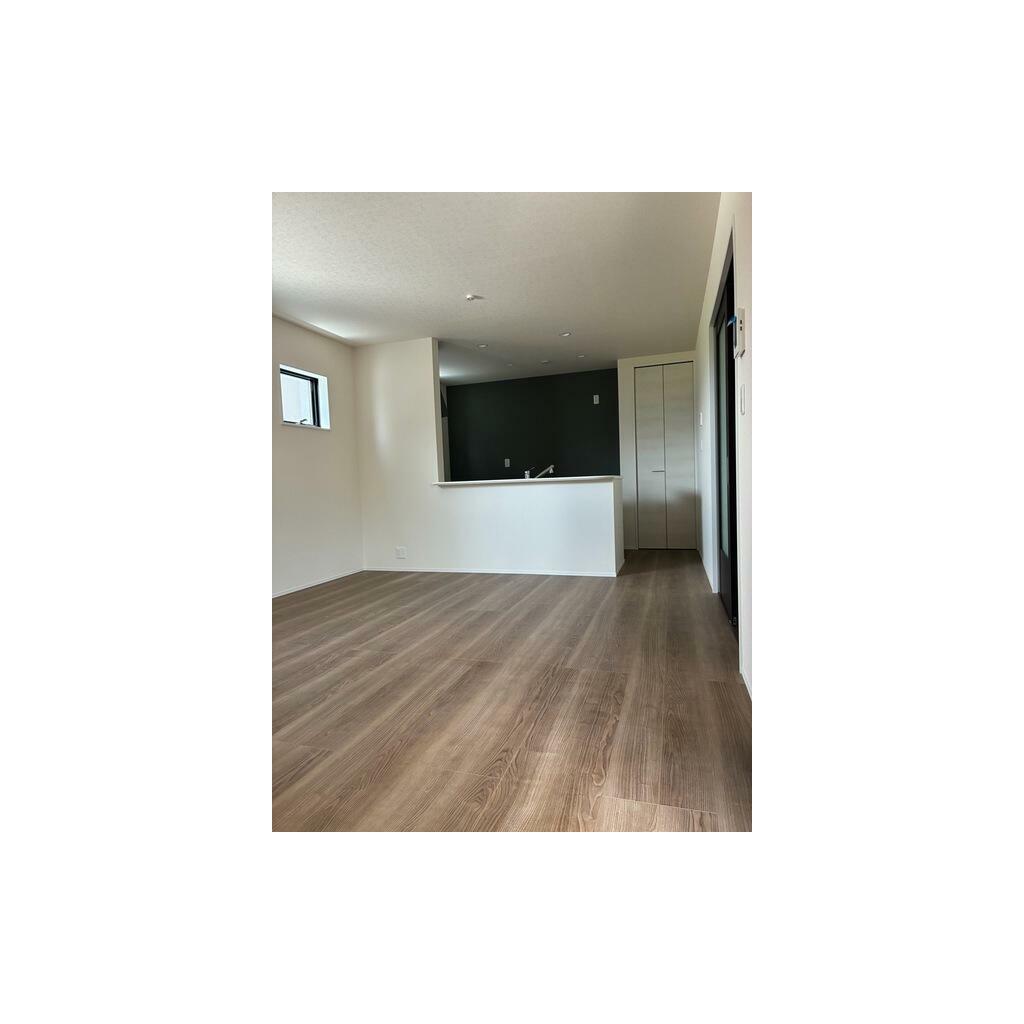 Casa 5LDK em Konan — foto 4 de 8