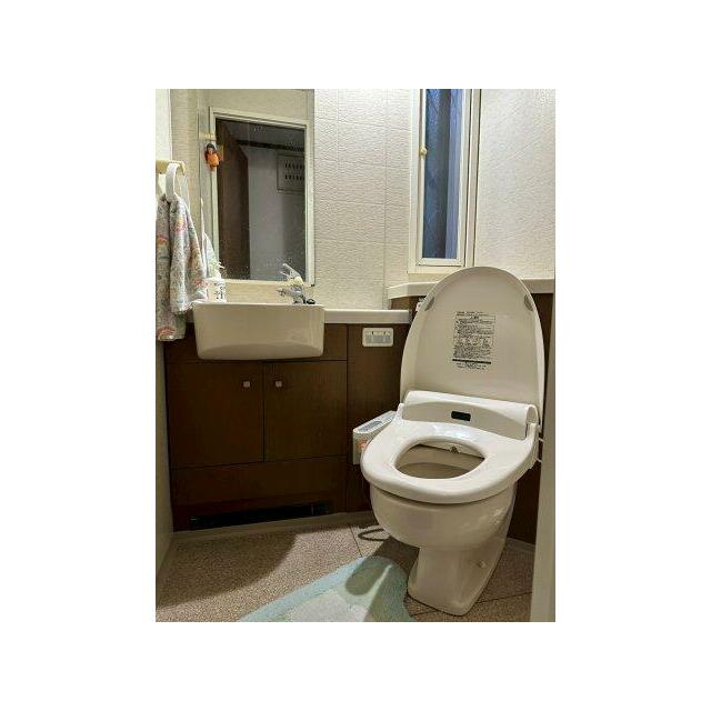 手洗い場付きのトイレです