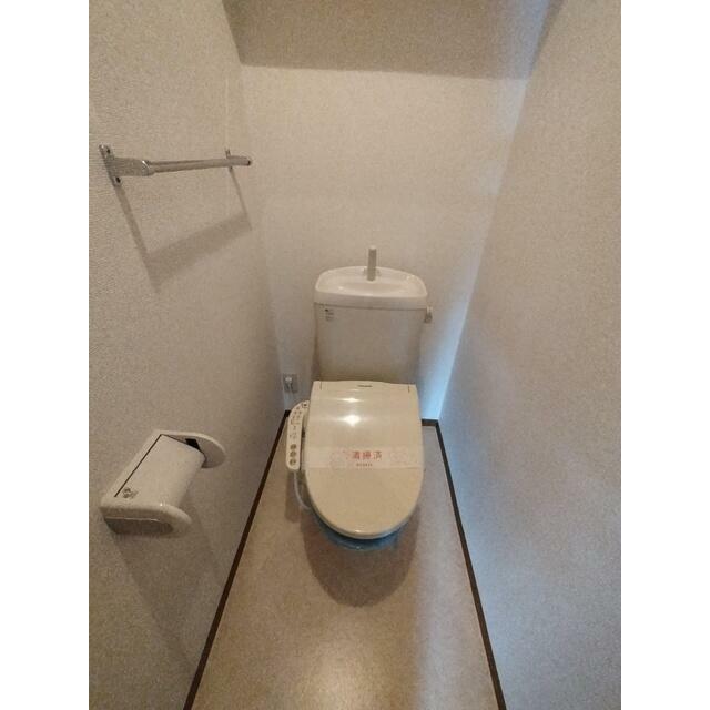 温水洗浄便座付きです