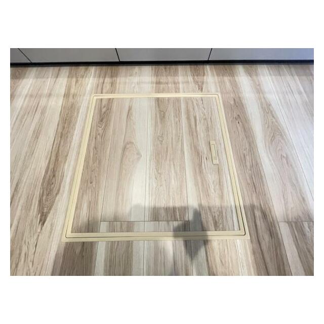 お漬物を漬けたり鍋などの季節物もしまっておける便利な床下収納！