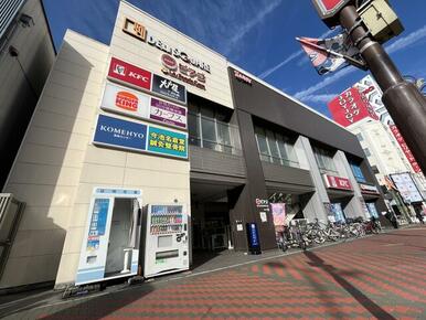 ピアゴラフーズコア今池店。地下にはスーパーピアゴ、その他ケンタッキー、バーガーキング等あり