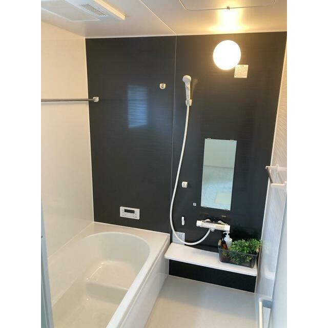 たまりがちな疲れやモヤモヤイライラはバスタイムですっきり洗い流して（4号棟）