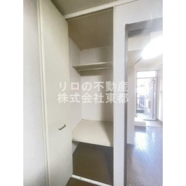 奥行のある収納付です！増えがちな荷物をもスッキリ収納できます☆