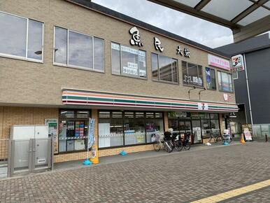 セブンイレブン越谷大袋駅西口店