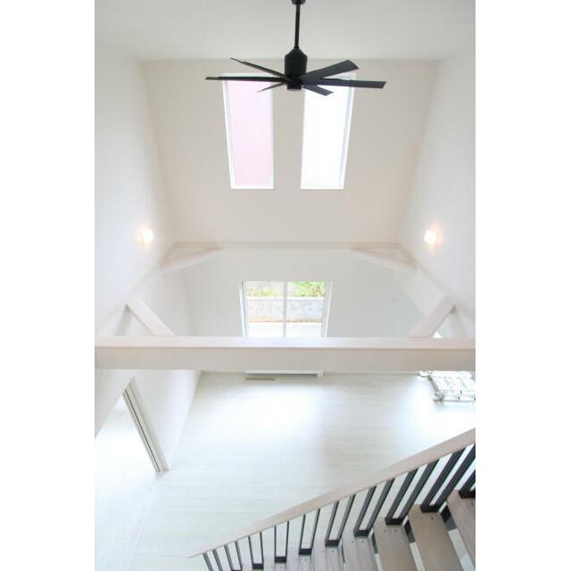 リビング吹き抜け