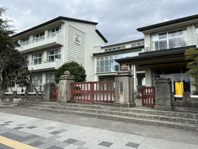 秦野市立本町小学校
