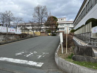 秦野市立本町中学校