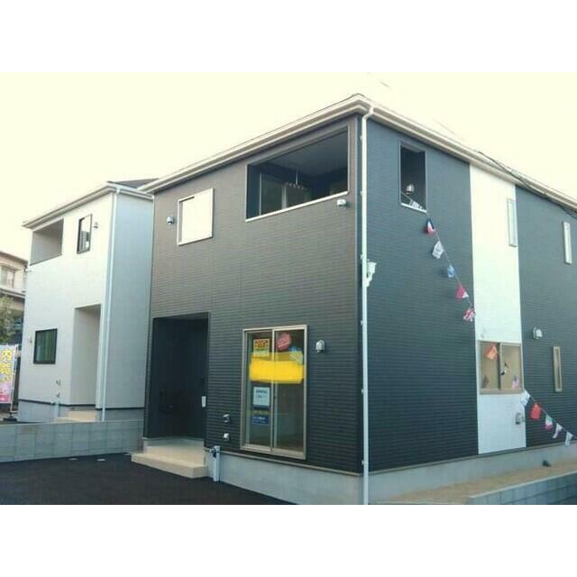 手前側　2号棟　外観