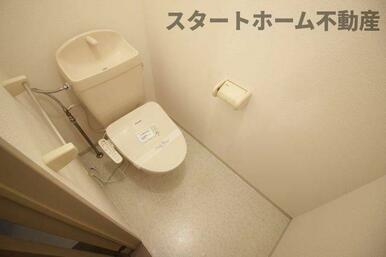 ゆったりとした空間のトイレです