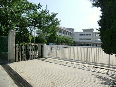 大東西小学校