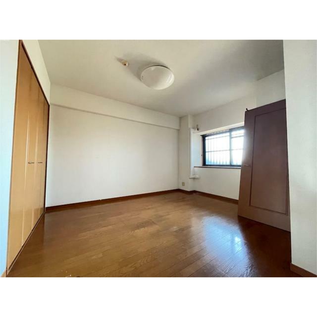 ７帖の洋室です！ご夫婦の寝室にどうぞ！